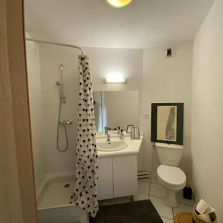 Vue Laterale Apartment *